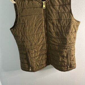 Women’s vest brand suzysher size M